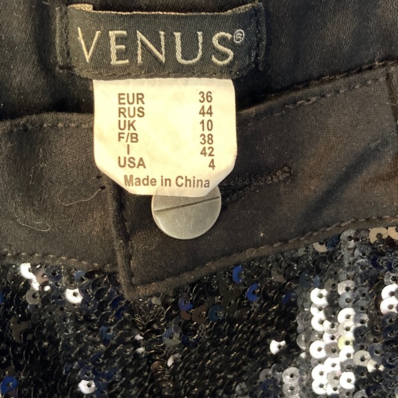 Venus - Picture 3 of 3